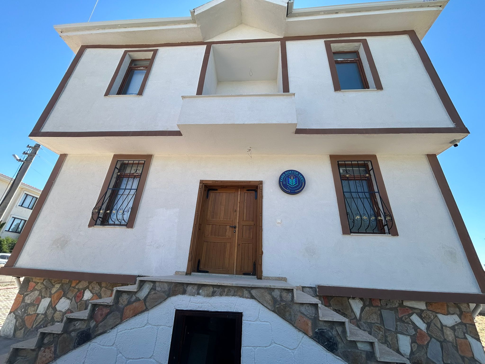 Kara Doktor Vakfı Binası 1