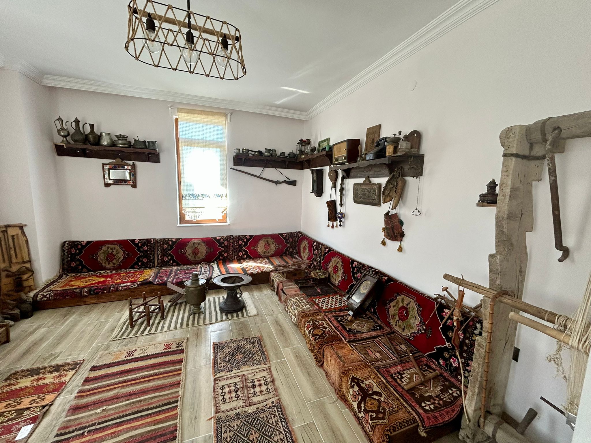 Kara Doktor Vakfı Binası 2